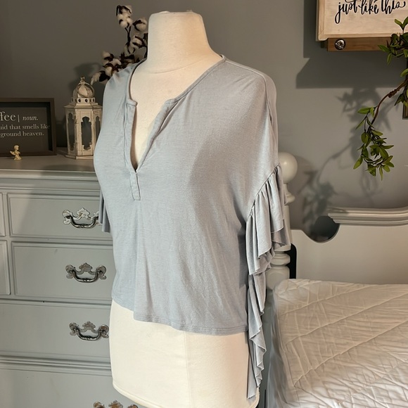 Gray Knit Flowy Western Top Drop Shoulder Waterfall Ruffle Womens XS - Picture 8 of 11